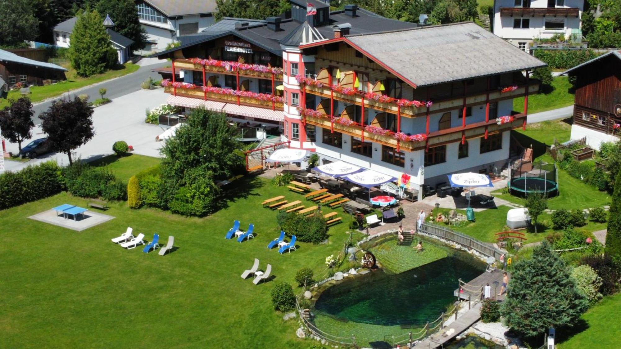 Ferienhotel Gewuerzmuehle ราดชตัดท์ ภายนอก รูปภาพ