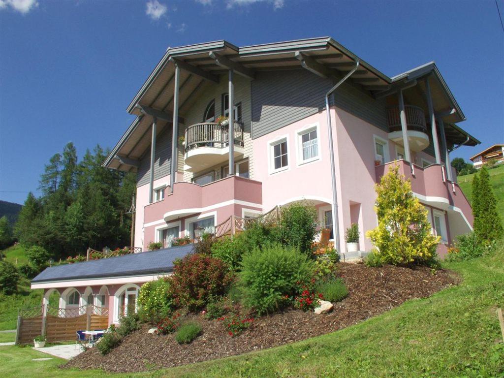 Ferienhotel Gewuerzmuehle ราดชตัดท์ ภายนอก รูปภาพ